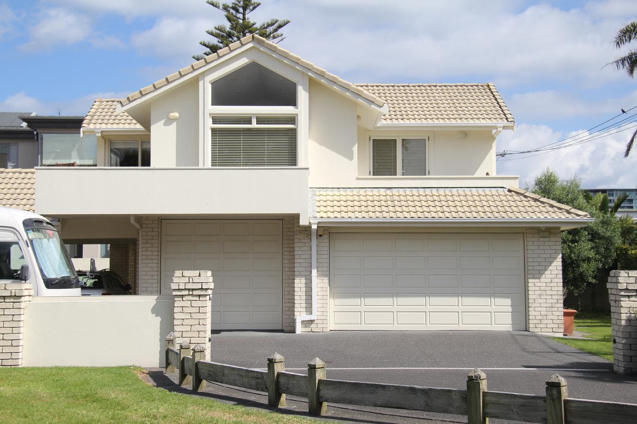 Orewa Beachfront Haven Bagian luar foto