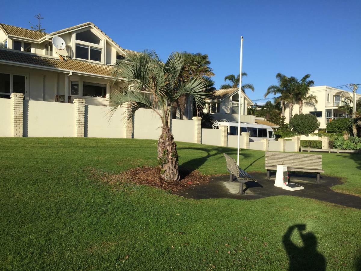 Orewa Beachfront Haven Bagian luar foto