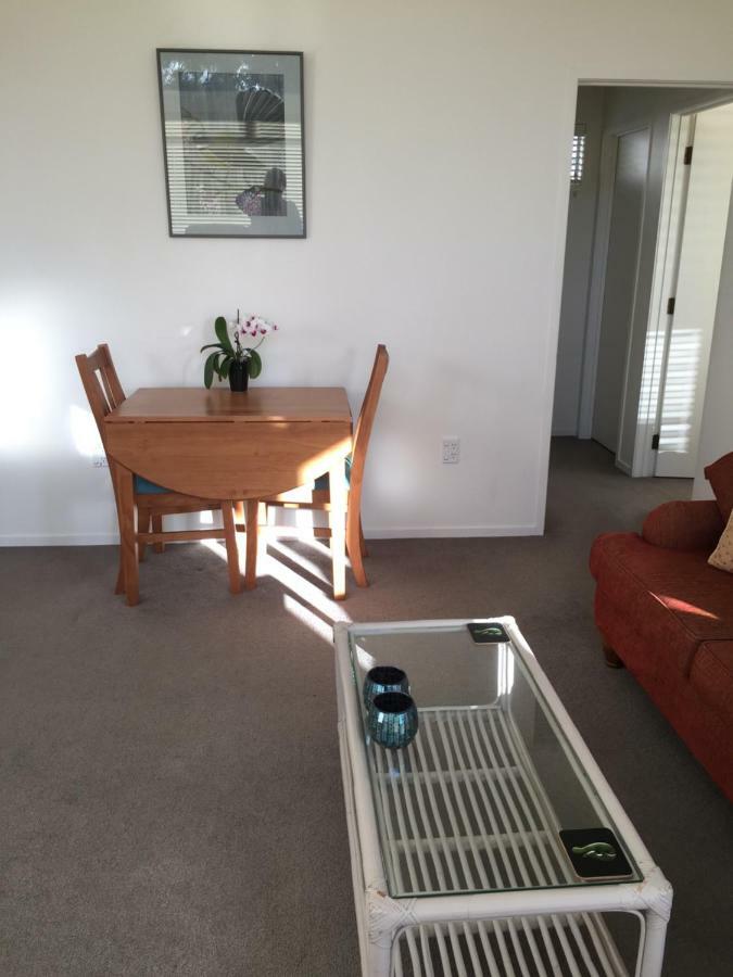 Orewa Beachfront Haven Bagian luar foto