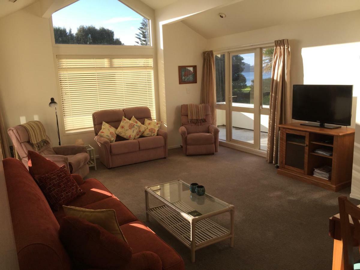 Orewa Beachfront Haven Bagian luar foto